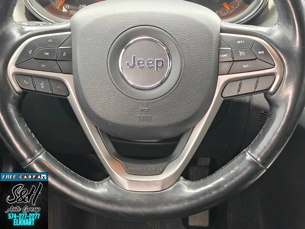 Used 2019 Jeep Grand Cherokee Altitude AWD/4WD image 5