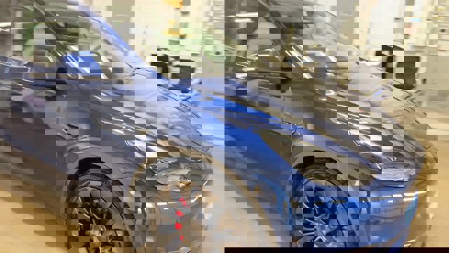 Used 2023 Tesla Model Y Performance image 2