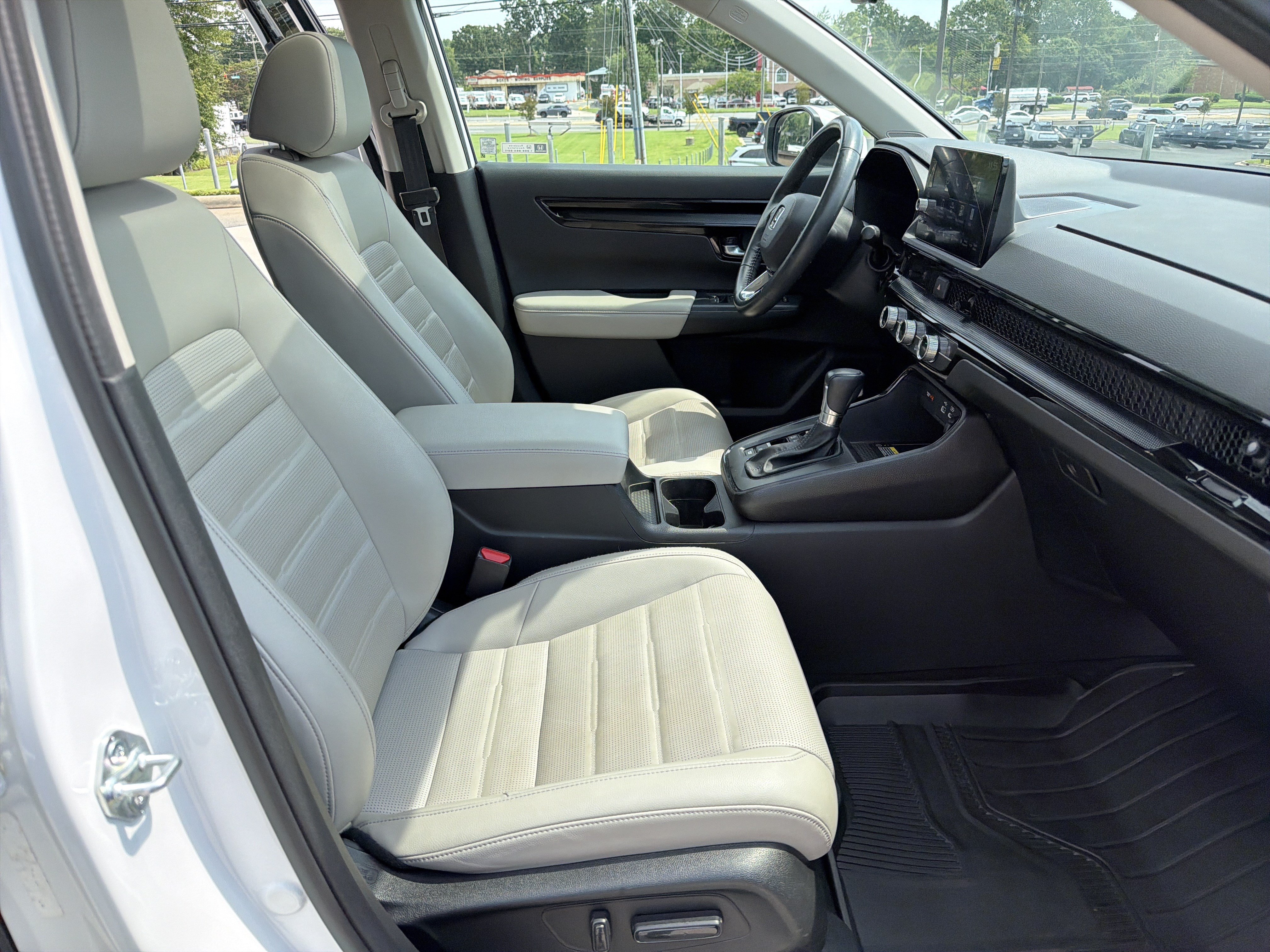 Used 2023 Honda CR-V EX-L image 32