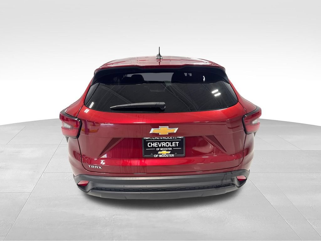 Used 2024 Chevrolet Trax LS w/ LS Convenience Package FWD image 46
