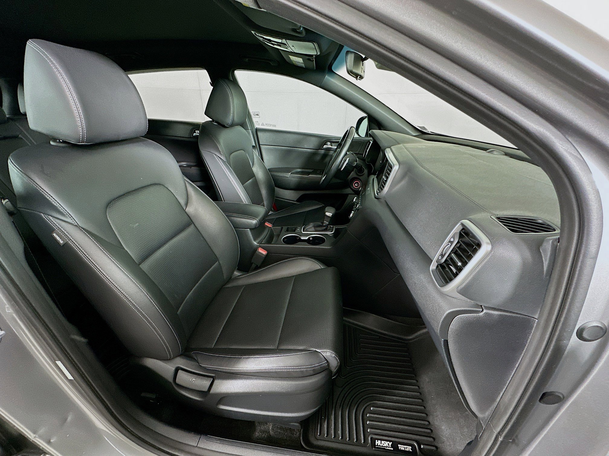 Used 2022 Kia Sportage Nightfall Edition image 29