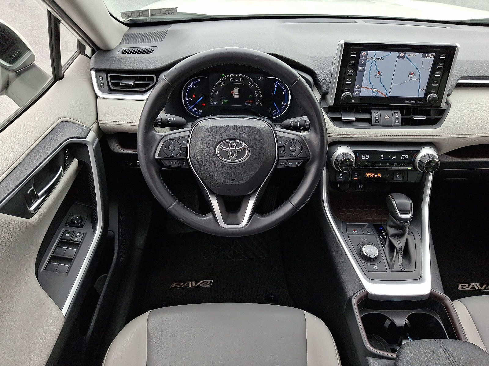 Used 2019 Toyota RAV4 Limited w/ Carpet Mat Package image 13