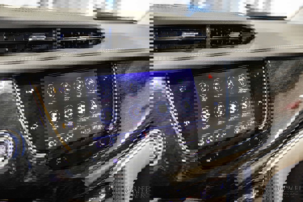 Used 2022 Cadillac XT6 Premium Luxury image 26