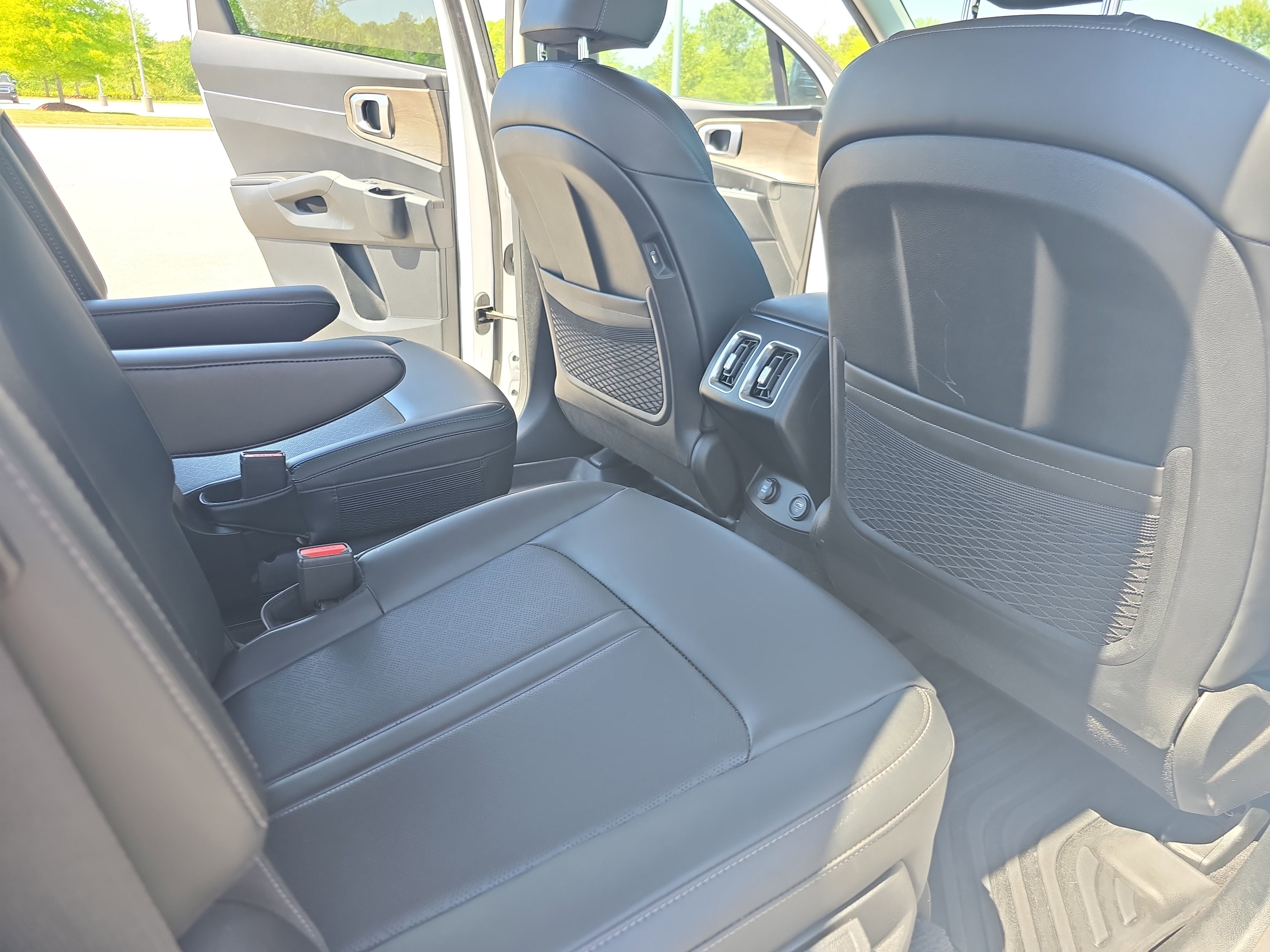 Used 2023 Kia Sorento X-Line EX image 11