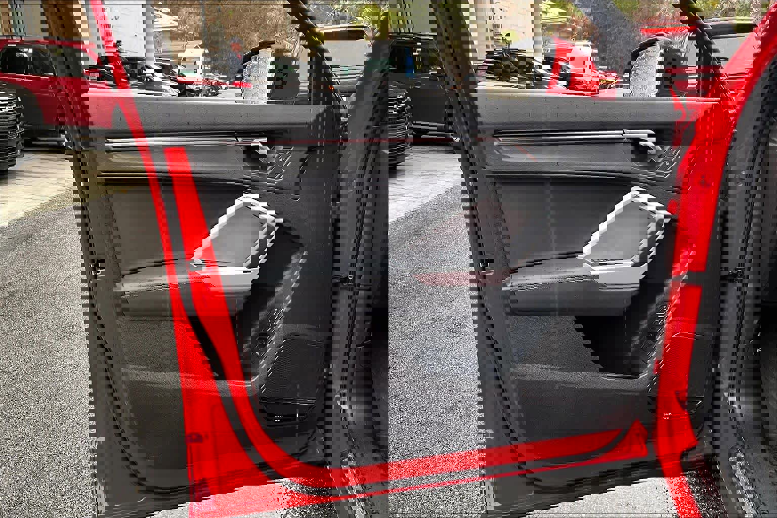 Used 2023 Audi Q3 2.0T Premium Plus w/ Premium Plus Package image 21