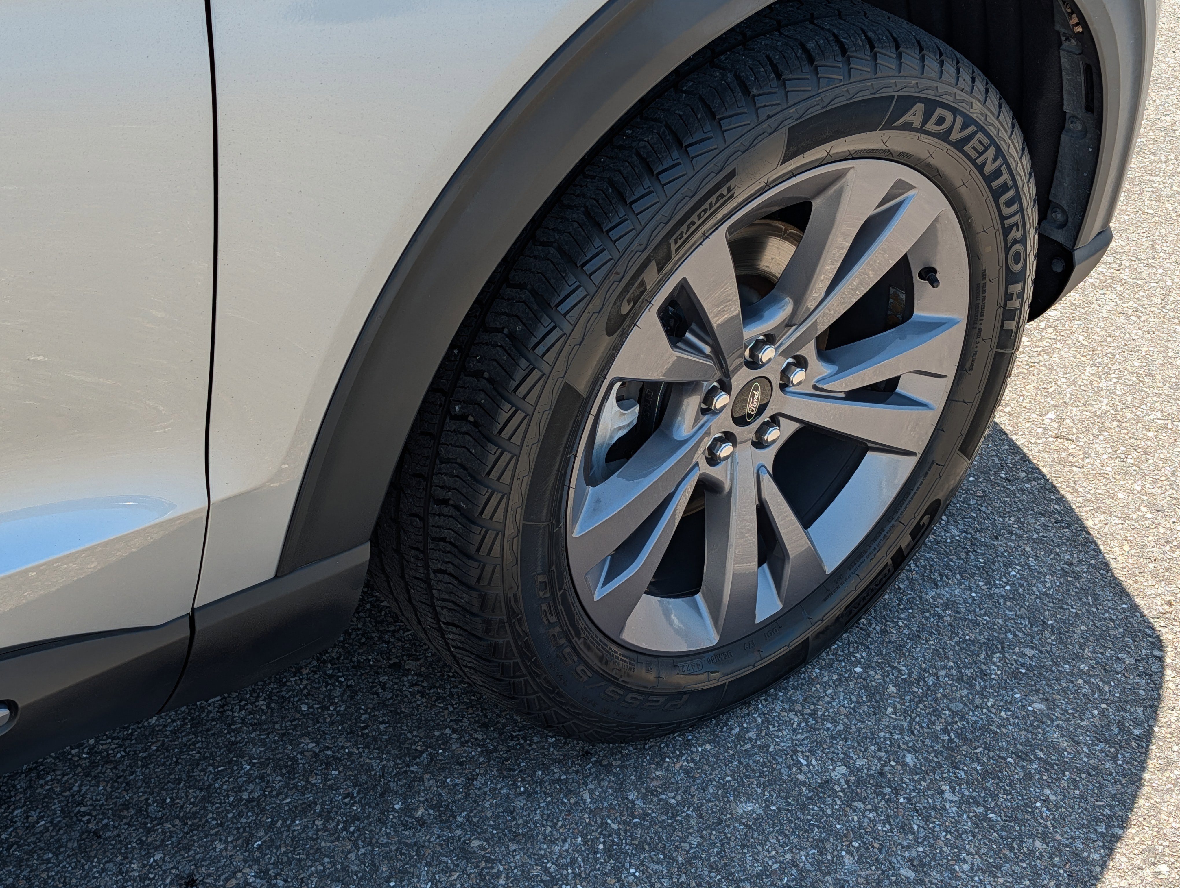 Certified 2022 Ford Explorer XLT w/ Equipment Group 202A AWD/4WD image 12