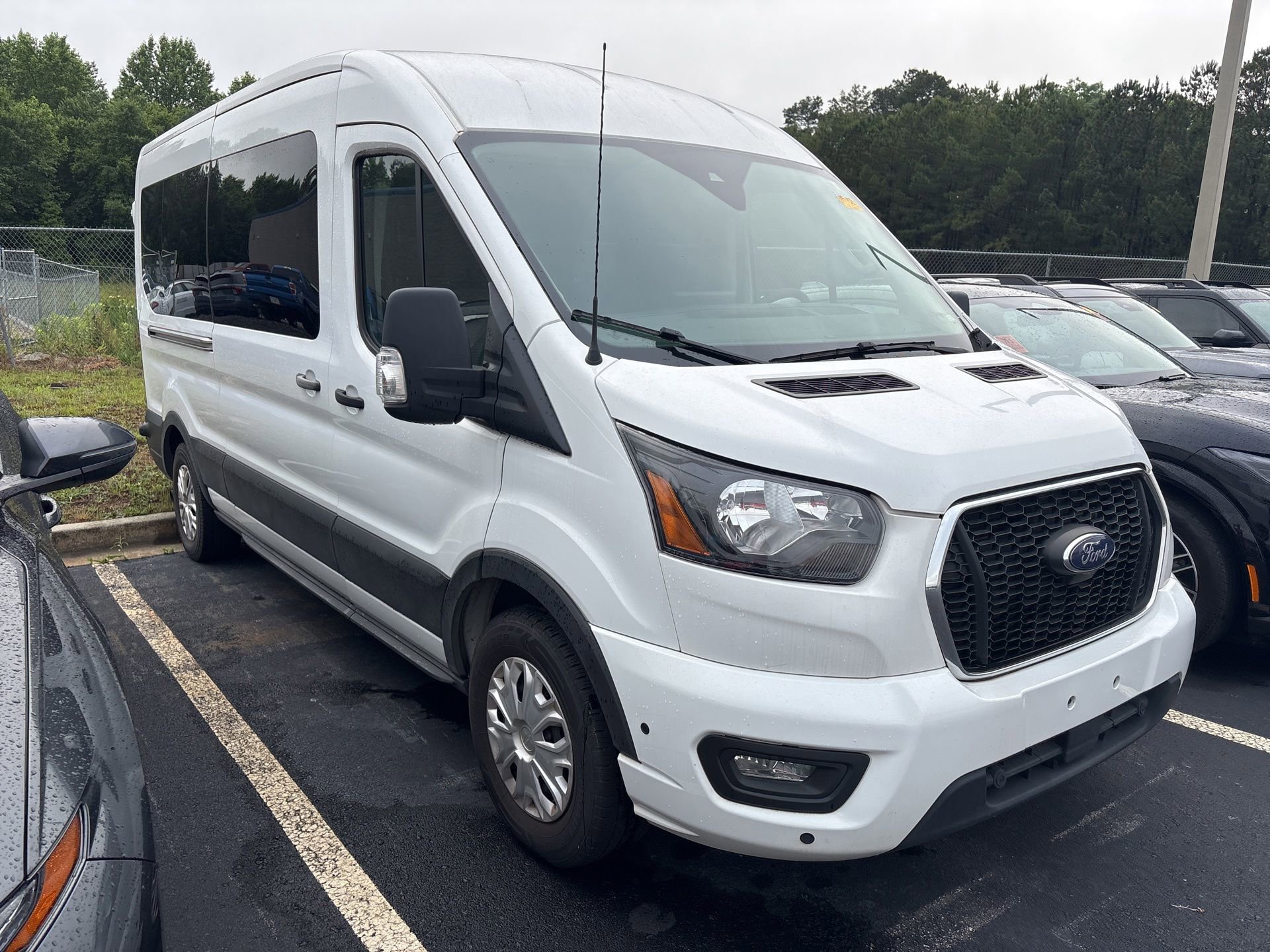Used 2024 Ford Transit 350 XLT RWD image 2