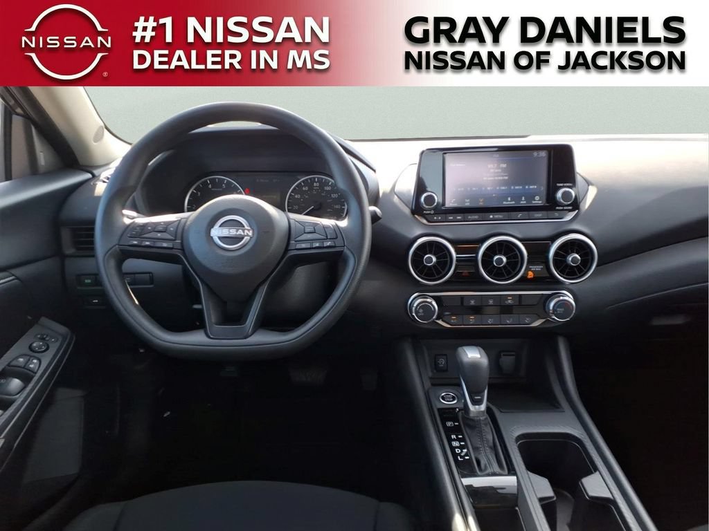 Certified 2025 Nissan Sentra S FWD image 9