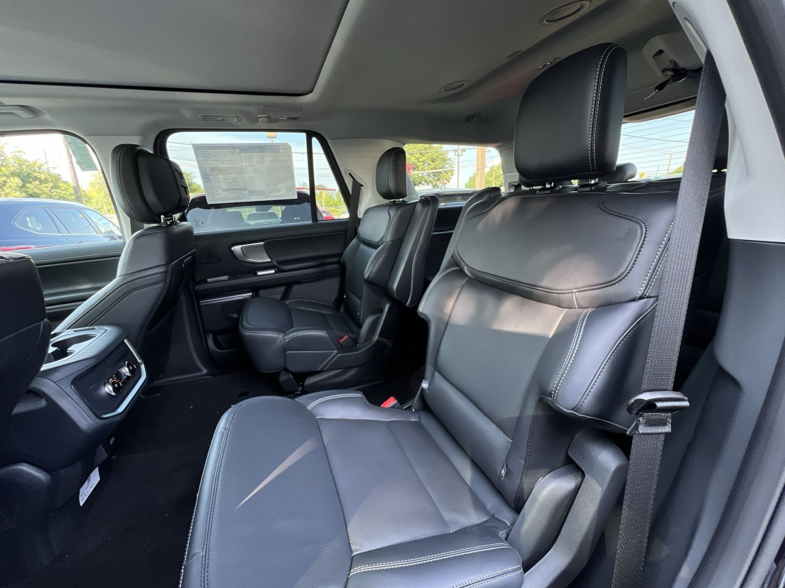 New 2027 Ford Expedition Platinum w/ Driver's Package AWD/4WD image 25