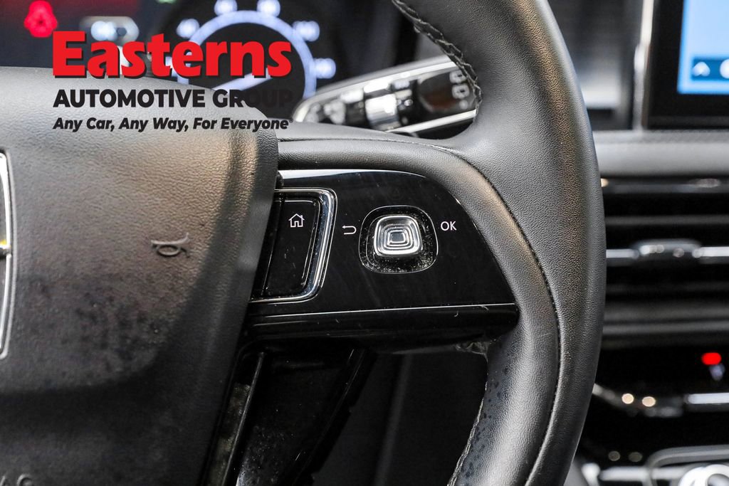 Used 2022 Lincoln Corsair AWD w/ Equipment Group 101A image 16