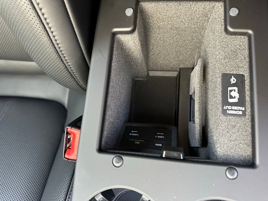 Used 2026 Porsche Macan S image 31