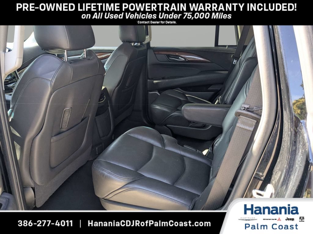 Used 2020 Cadillac Escalade Luxury AWD/4WD image 14