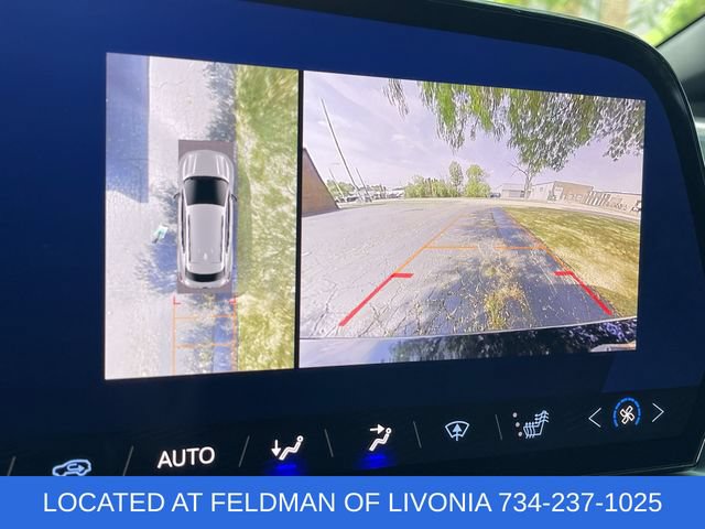 Certified 2024 Chevrolet Equinox EV LT FWD image 15