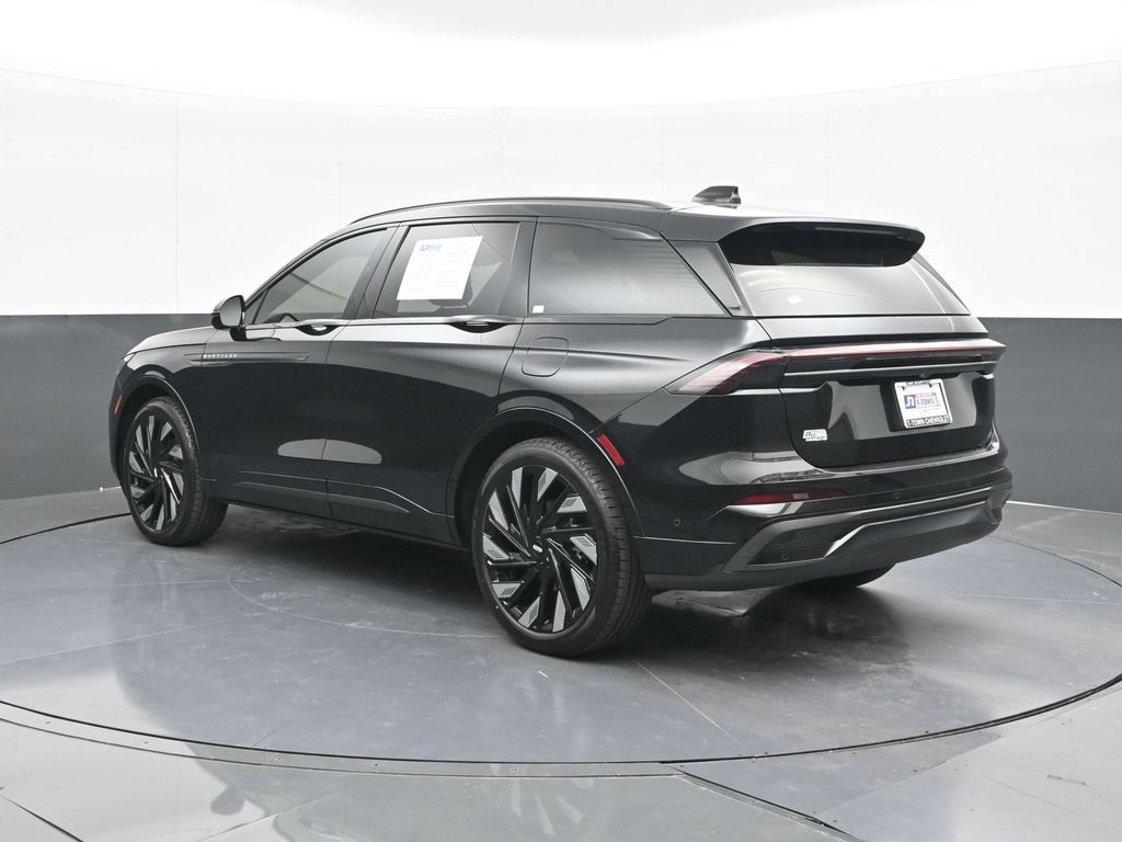 Used 2024 Lincoln Nautilus Reserve w/ Equipment Group 202A AWD/4WD image 6