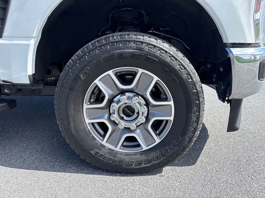 Used 2025 Ford F350 Lariat w/ Camper Package AWD/4WD image 34