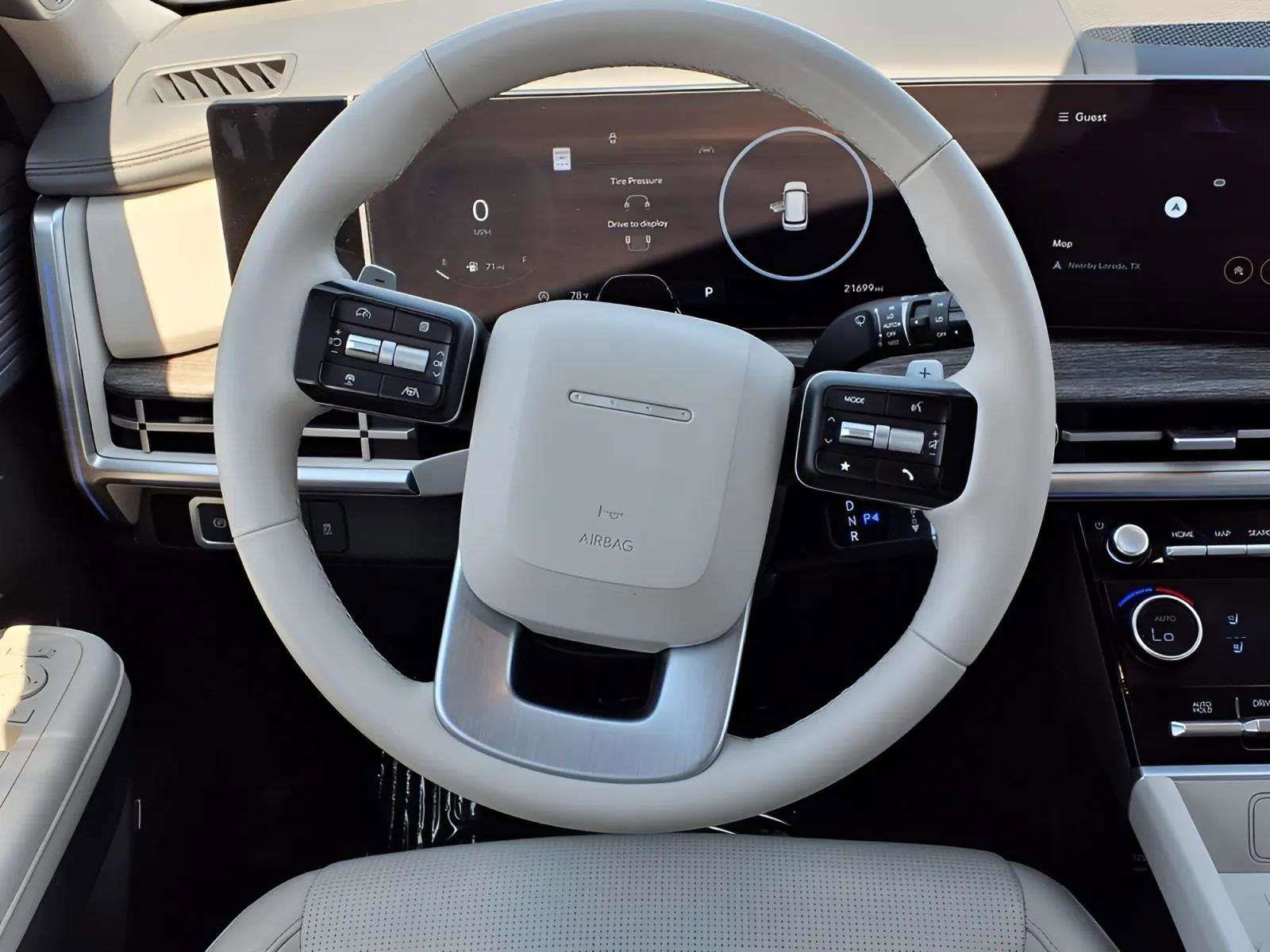 Certified 2024 Hyundai Santa Fe Limited image 18