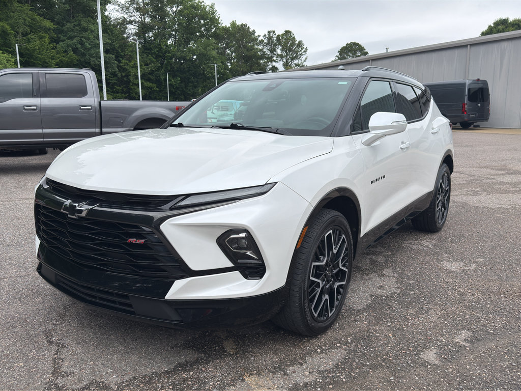Used 2023 Chevrolet Blazer RS FWD image 7