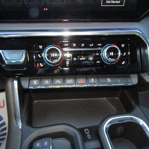 Used 2025 GMC Sierra 3500 Denali w/ Denali Reserve Package image 16