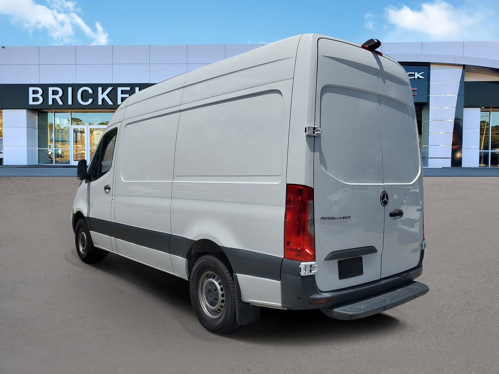Used 2023 Mercedes-Benz Sprinter 144 Cargo image 4