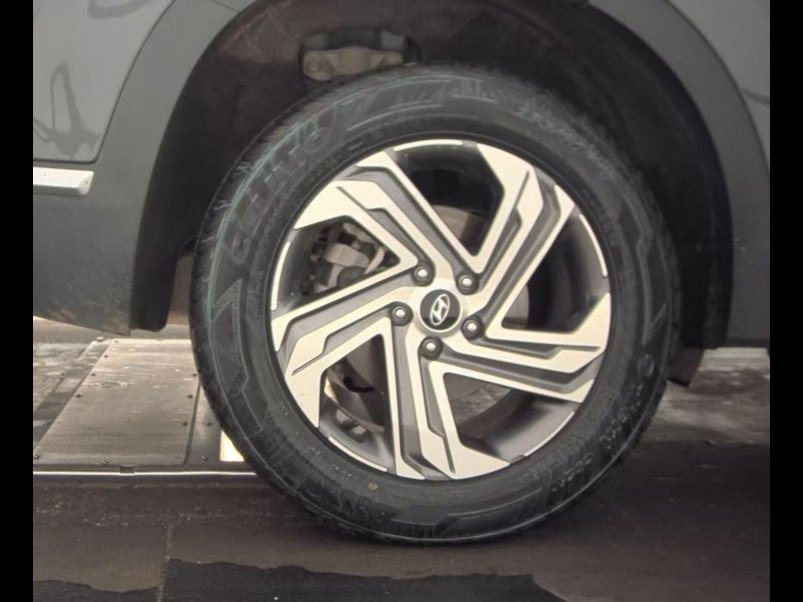 Used 2023 Hyundai Santa Fe SEL w/ Premium Package image 10