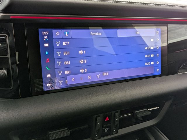 New 2026 Porsche Macan Turbo Electric image 17