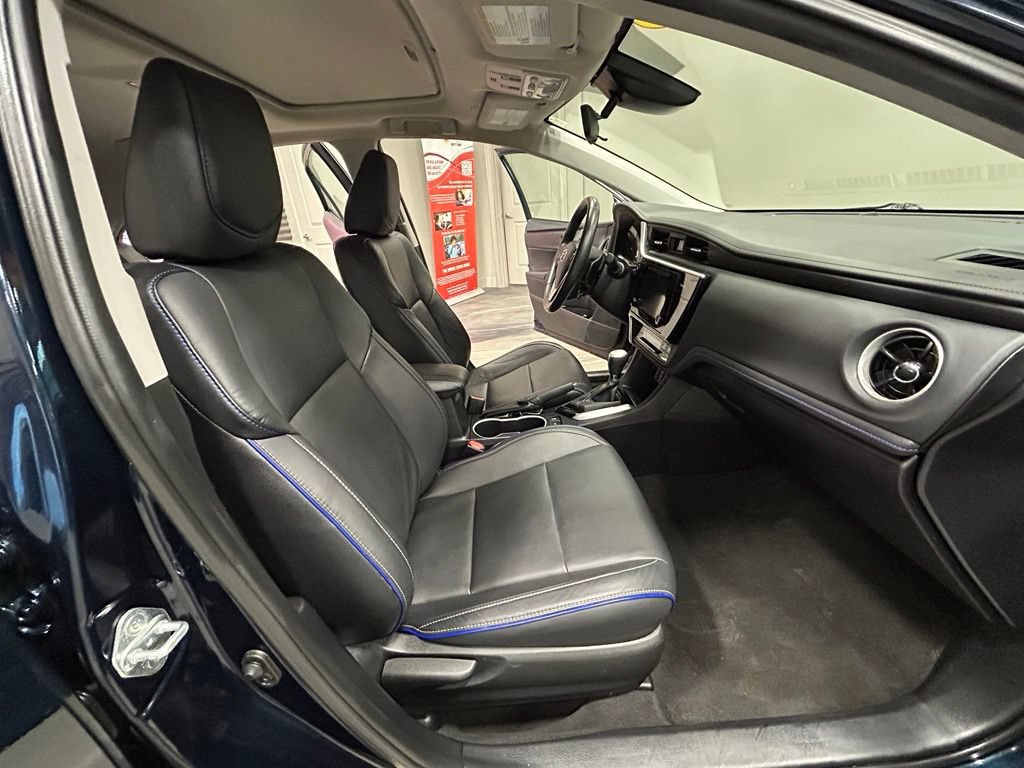 Used 2017 Toyota Corolla XSE w/ Carpet Mat Package (TMS) FWD image 40