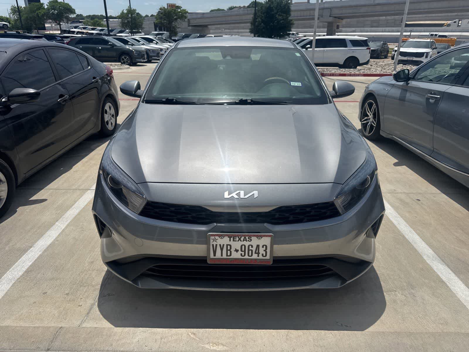 Used 2022 Kia Forte LXS FWD image 11