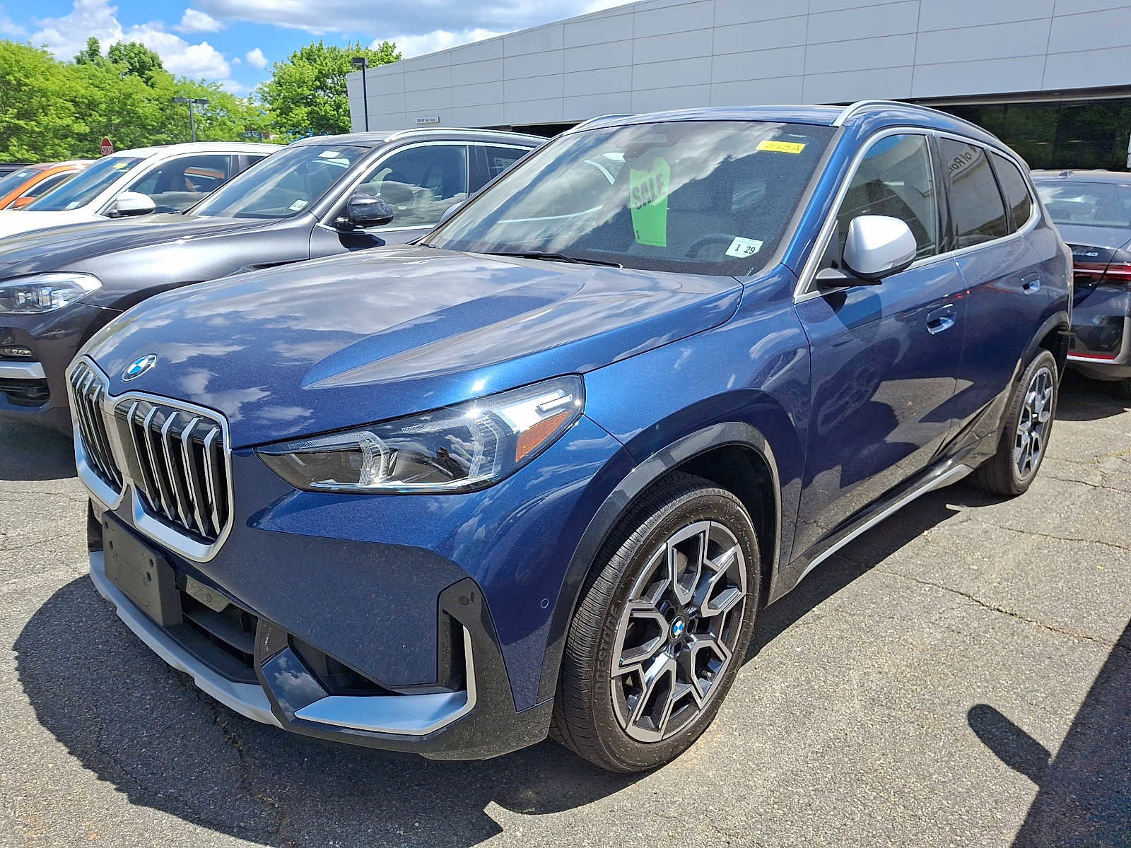 Used 2023 BMW X1 xDrive28i w/ Convenience Package AWD/4WD image 2