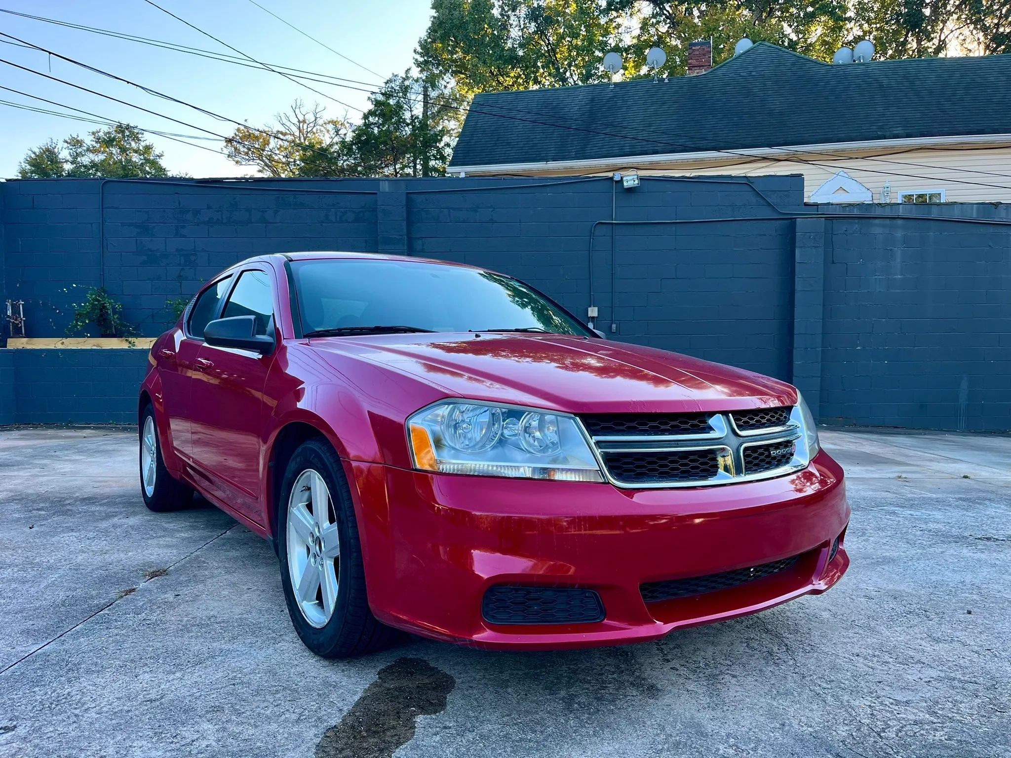 Used 2013 Dodge Avenger SE FWD image 3