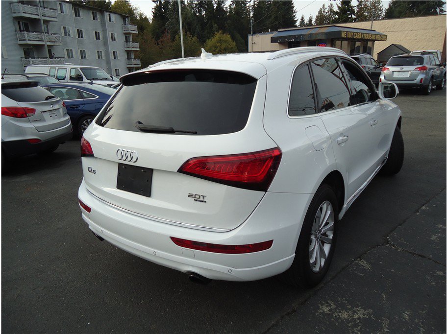 Used 2015 Audi Q5 2.0T Premium Plus w/ Technology Package AWD/4WD image 7