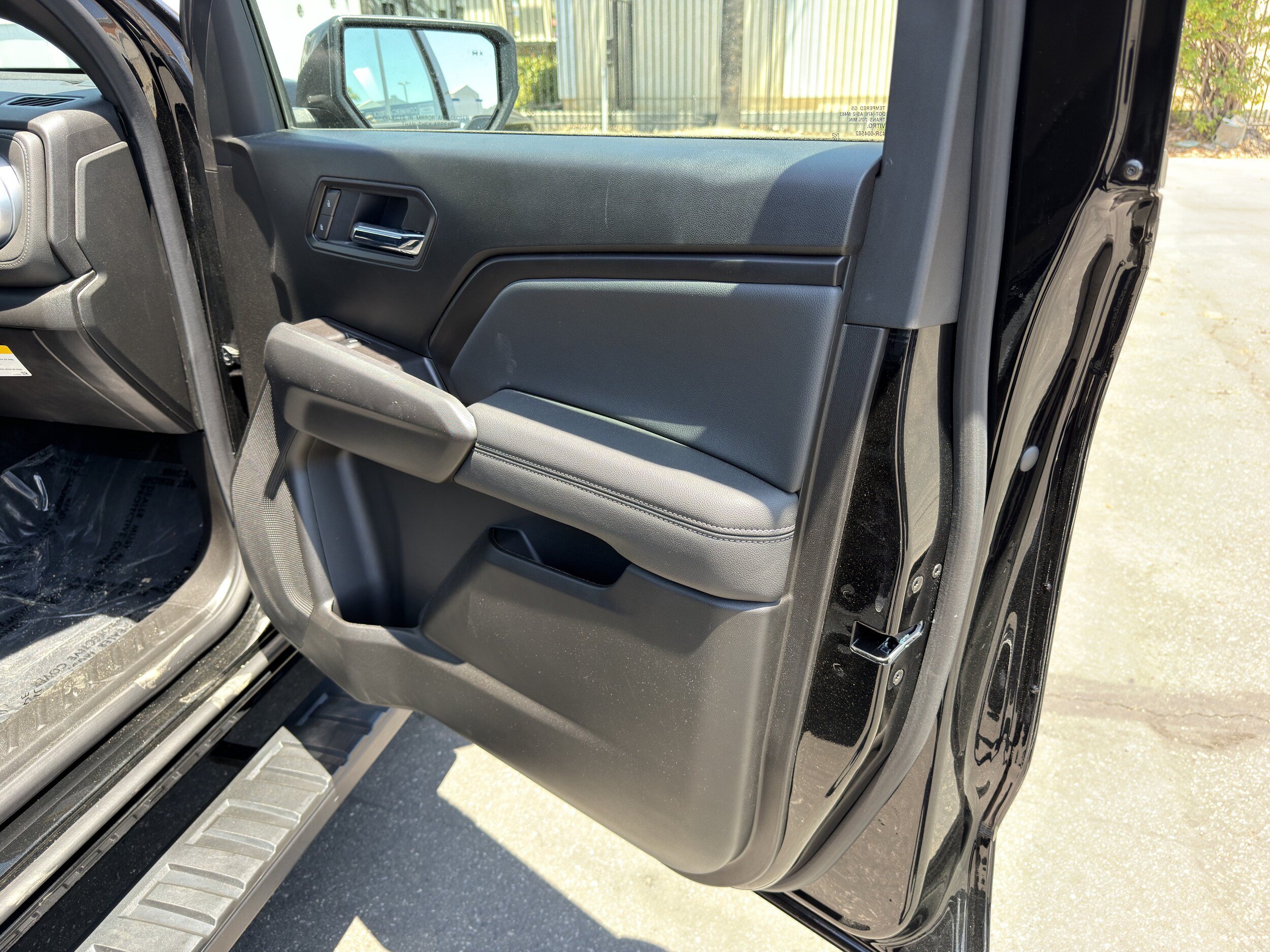 Used 2026 Chevrolet Colorado LT RWD image 11