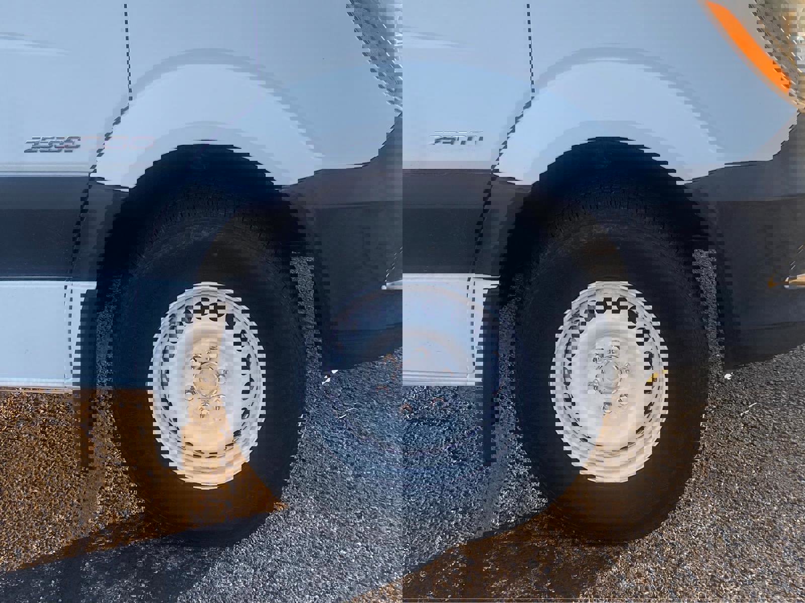 Used 2015 Freightliner Sprinter 2500 image 34