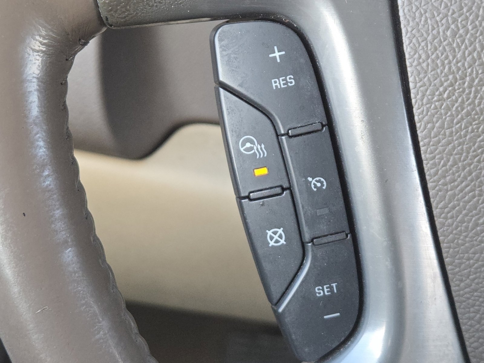 Used 2012 GMC Yukon SLT w/ SLT-2 Equipment Package image 7