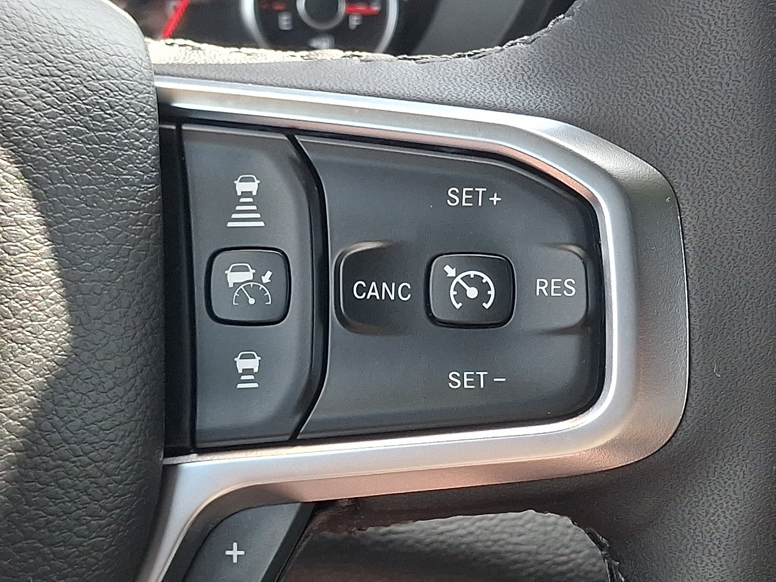 Used 2025 RAM 1500 Big Horn AWD/4WD image 22
