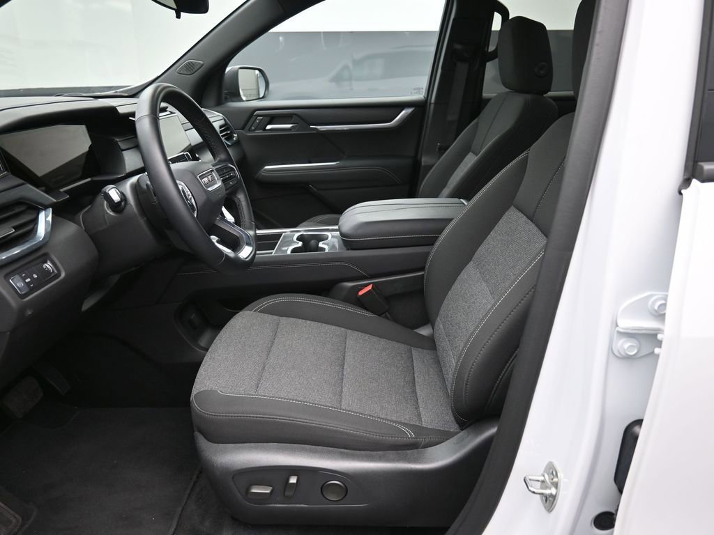 Used 2025 GMC Acadia Elevation image 21