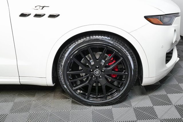 Certified 2022 Maserati Levante GT AWD/4WD image 6