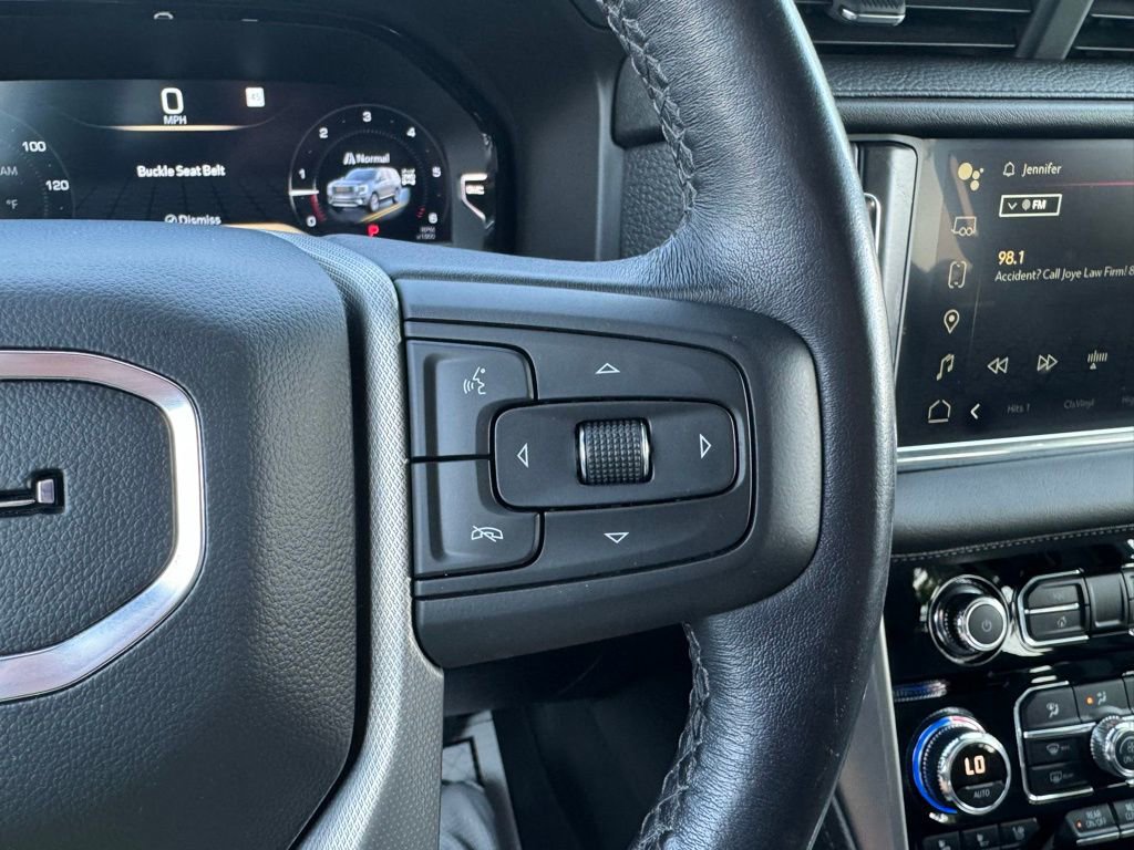 Used 2022 GMC Yukon XL Denali image 25