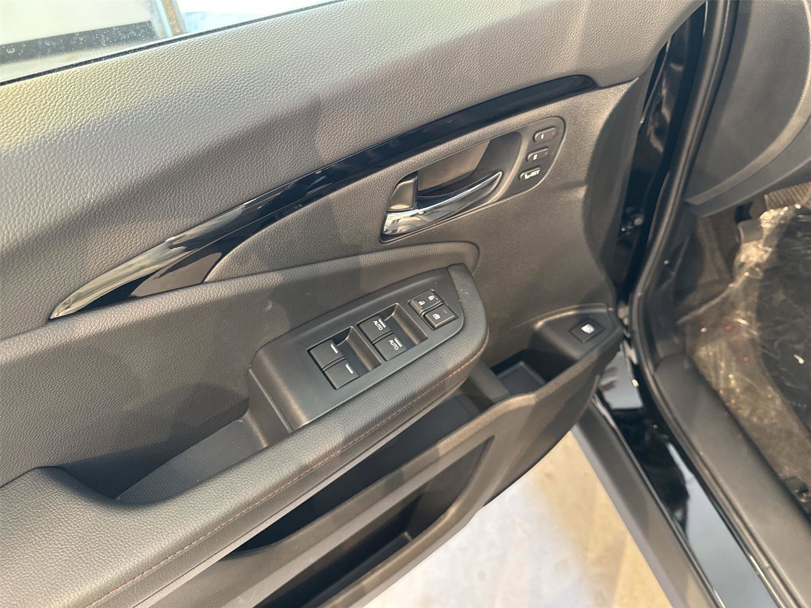 New 2026 Honda Ridgeline Black Edition image 15