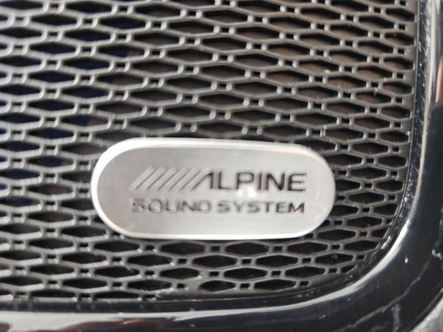 Certified 2024 Jeep Compass Limited w/ High Altitude Package image 25