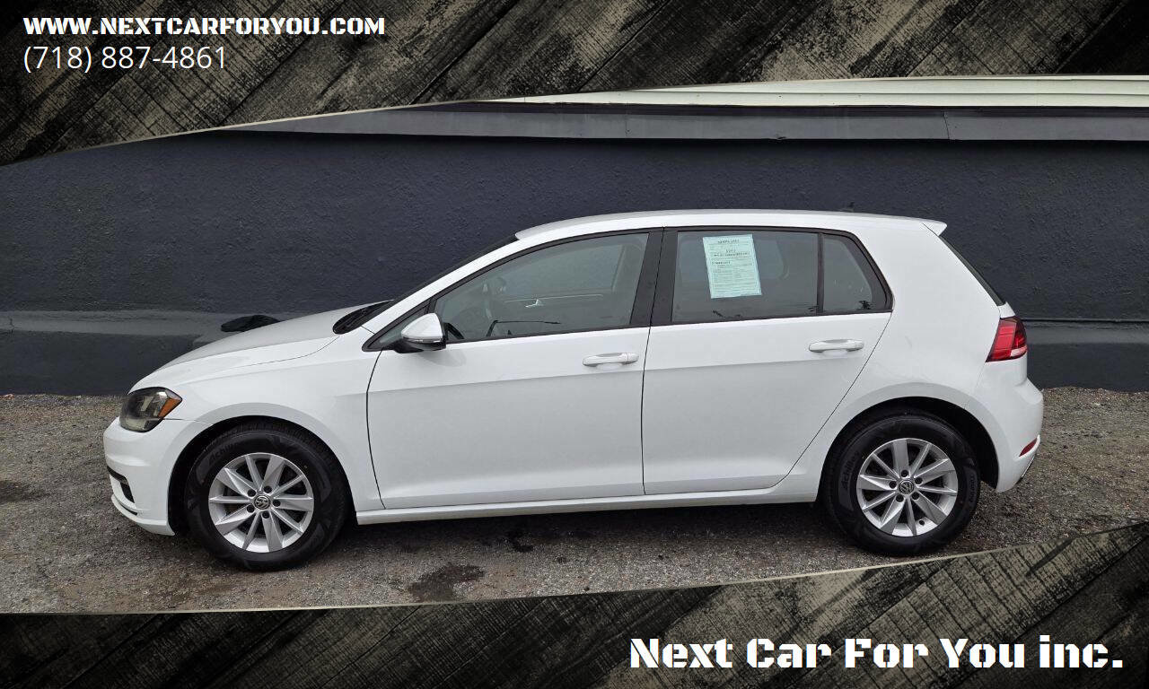 Used 2018 Volkswagen Golf S image 2