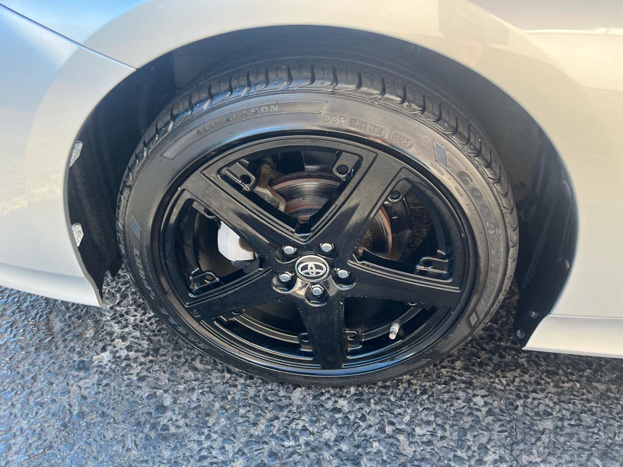 Used 2017 Toyota Prius Four Touring FWD image 14