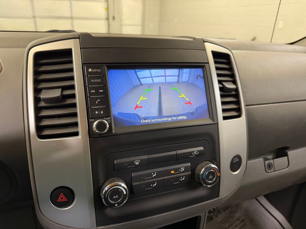 Used 2021 Nissan Frontier SV w/ SV Utility Package image 8
