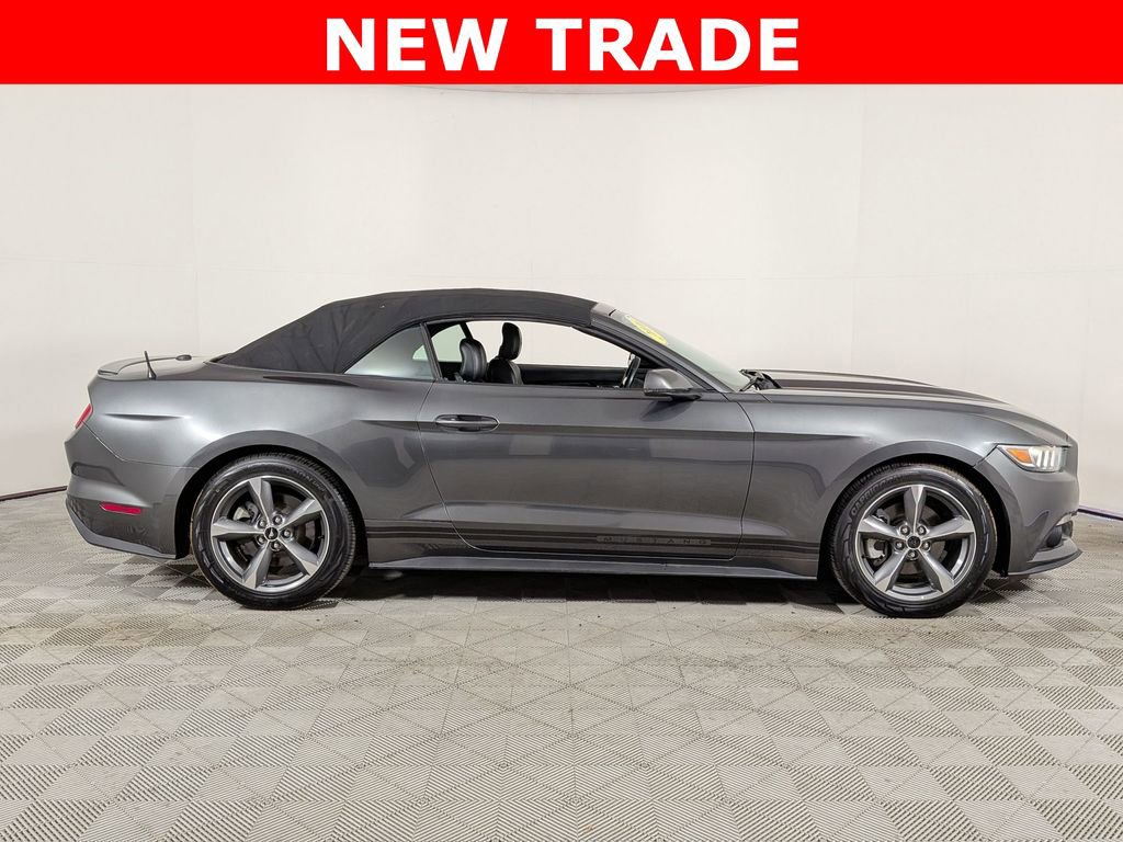 Used 2016 Ford Mustang Premium image 2