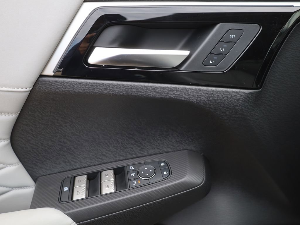 New 2025 Mitsubishi Outlander AWD image 42