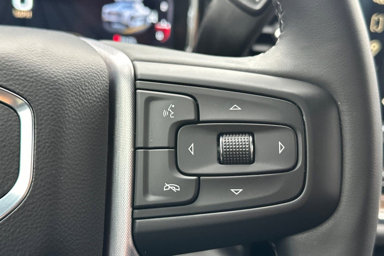 Used 2023 GMC Sierra 1500 Elevation image 31