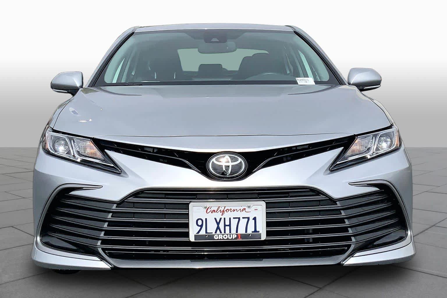 Used 2024 Toyota Camry LE w/ Convenience Package FWD image 3