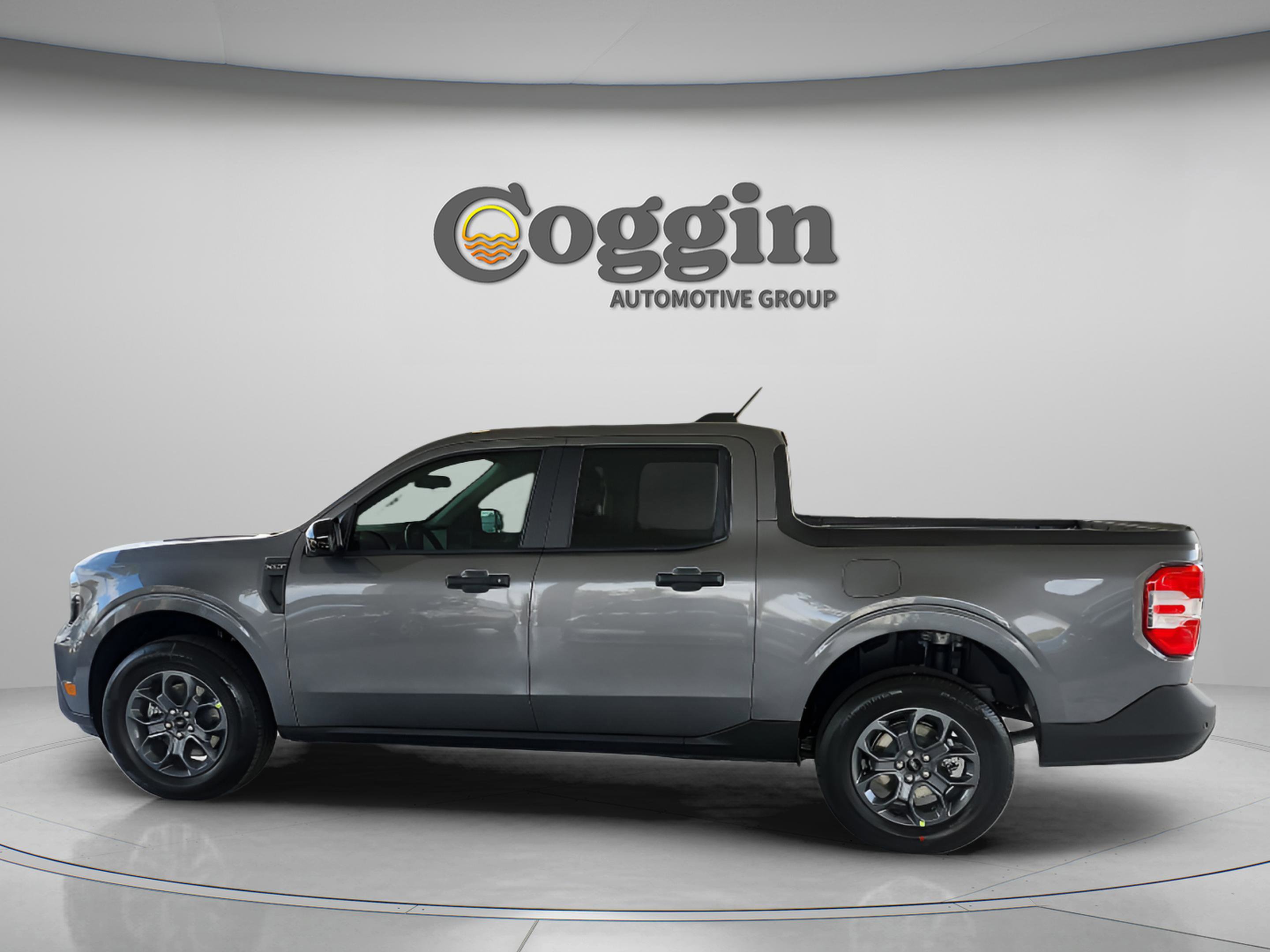 New 2026 Ford Maverick XLT w/ Equipment Group 301A image 2