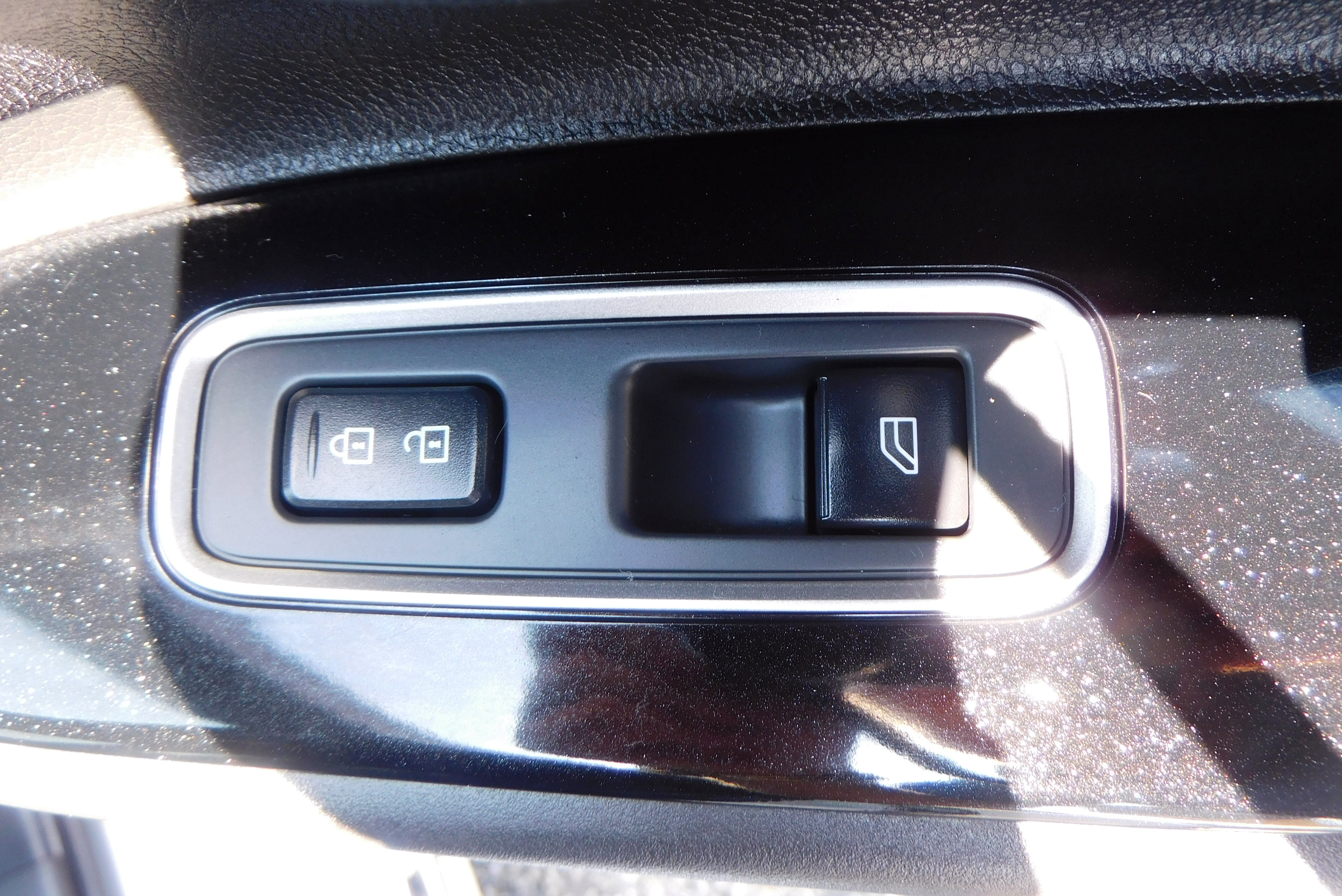 Used 2022 Mitsubishi Outlander SEL image 38