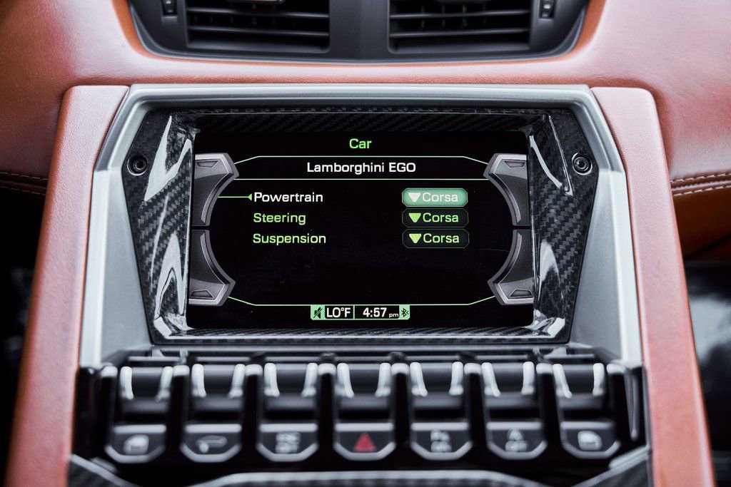 Used 2018 Lamborghini Aventador S image 75