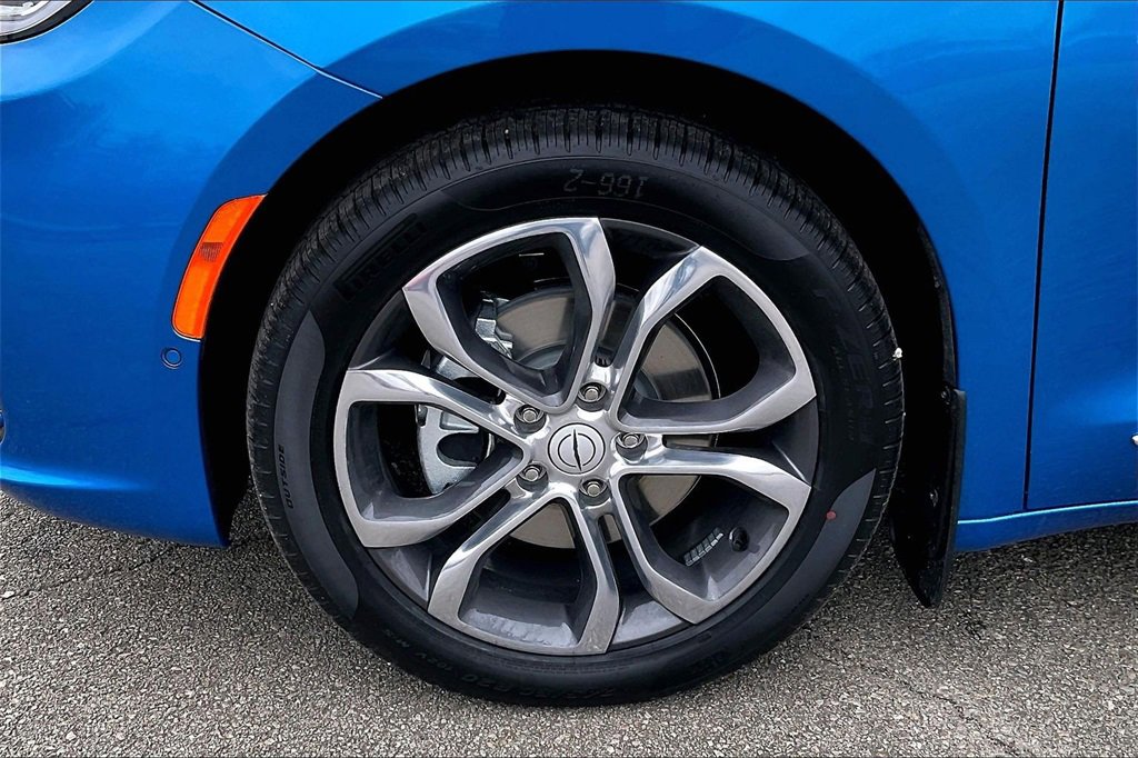 New 2026 Chrysler Pacifica Pinnacle w/ Trailer Tow Group image 12